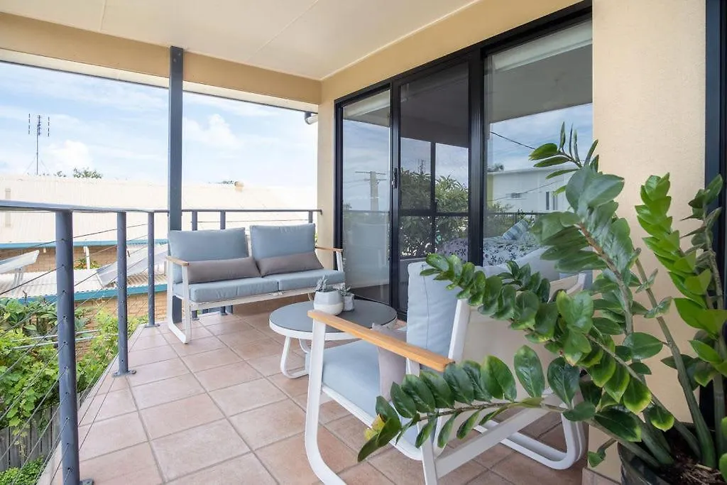 Stones Throw To Shelly Beach, Pet Friendly! Caloundra